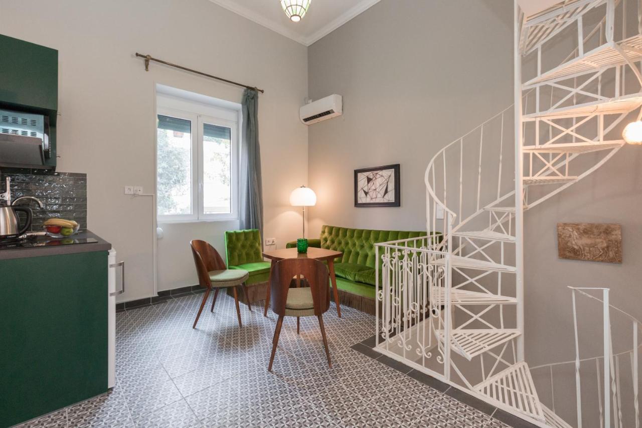 Troon Of Athens Apartments Esterno foto