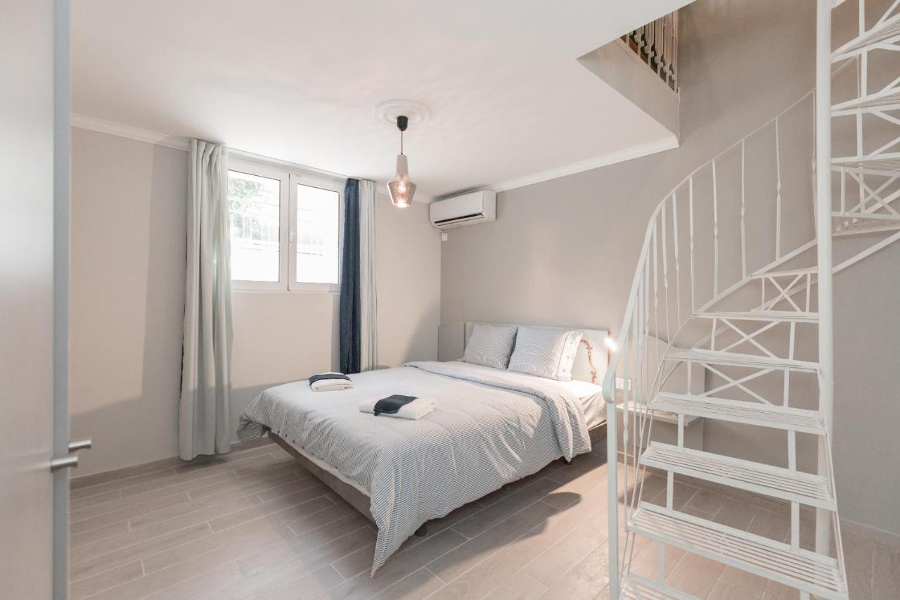 Troon Of Athens Apartments Esterno foto